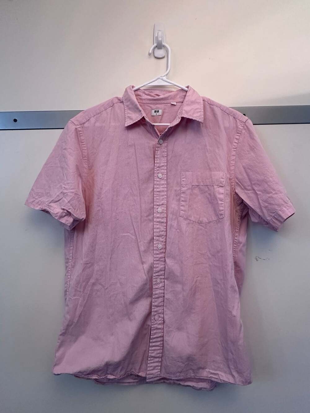 Uniqlo Short Sleeve Button Down Shirt Size M Pink